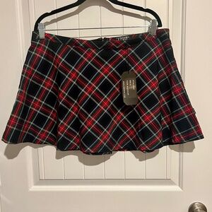 Tripp NYC black plaid skirt